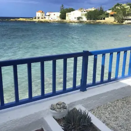 Semesterbostad Sea Front Homeleader *
